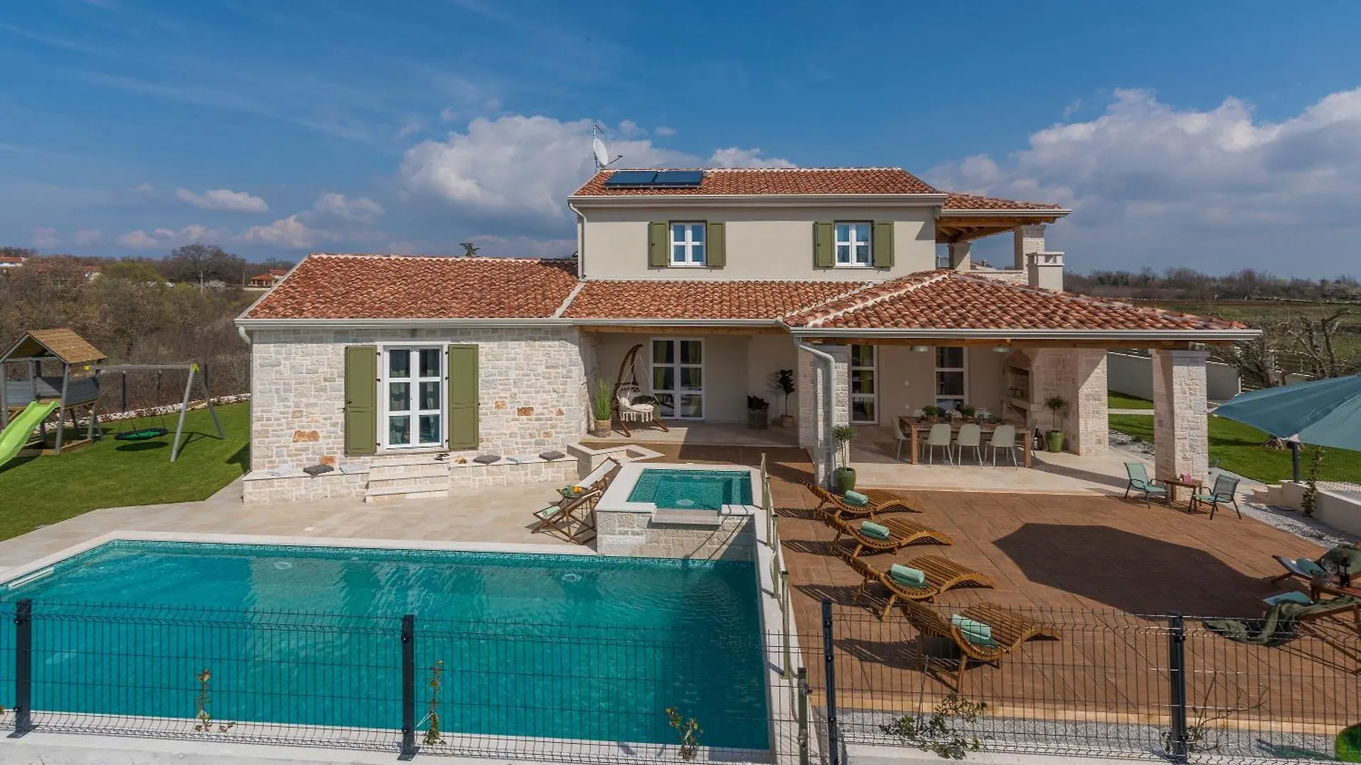 Villa Terra Magica Heated Pool Sauna And Jacuzzi Rapavel